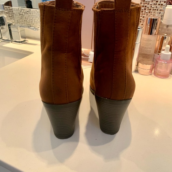 Esprit Chestnut Brown Faux Suede Leather Boots Size 8 - Picture 4 of 4